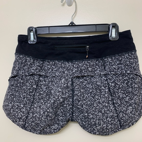 Lululemon speed up short size 4 NWOT - Picture 3 of 5